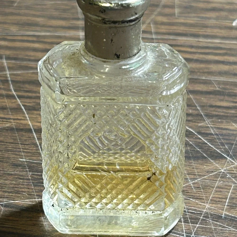 3 cologne John Varvatos Artisan Ralph Lauren Flair